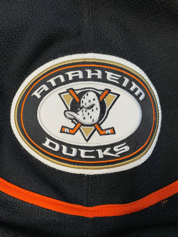 Anaheim Ducks - HAGELIN’S LOCKER